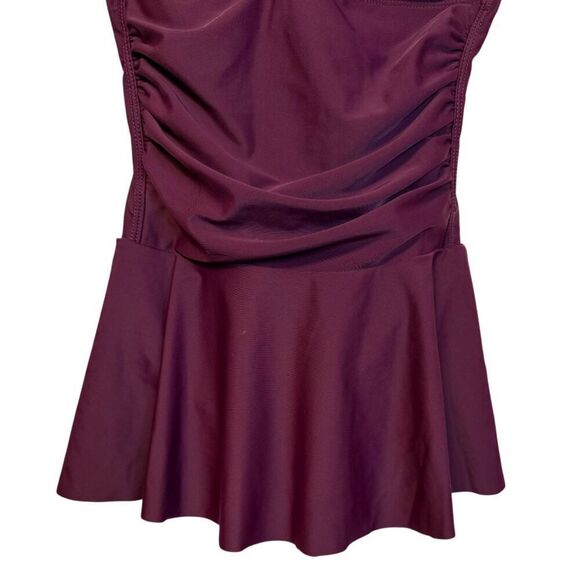 Sea & Sand Women’s Ruched Skirted Bottom 1 Piece Swimsuit Sz. 10 - Picture 3 of 9